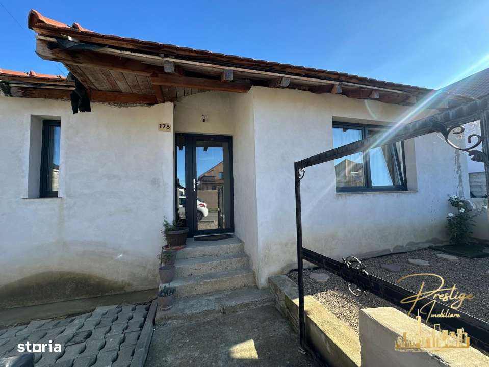 Casa cu 3 camere de vanzare in cartierul Lotus, Sanmartin - Bihor - Imagine principală: 4/19