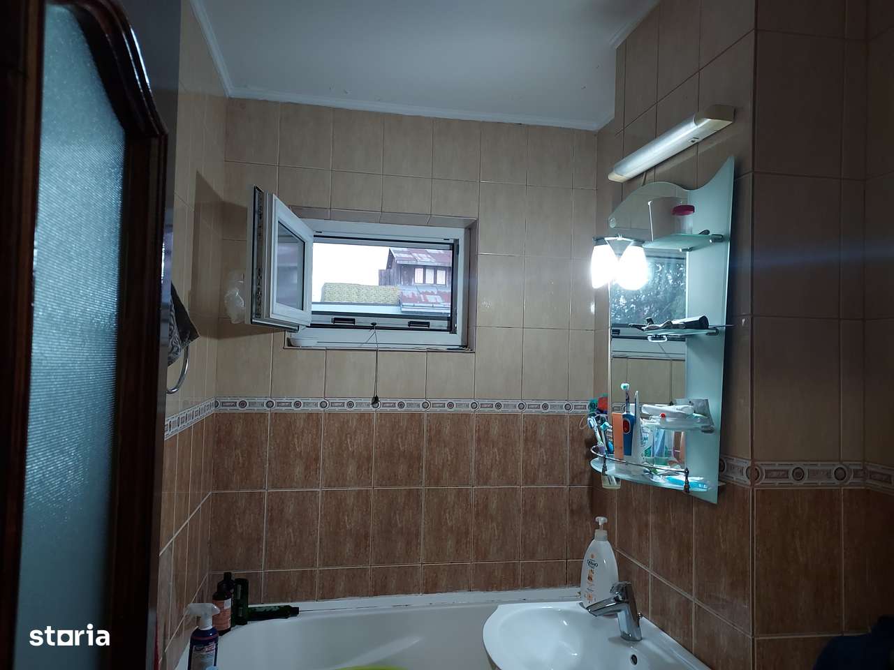 George Enescu - 3 camere decomandate, mobilate si utilate, boxa-8