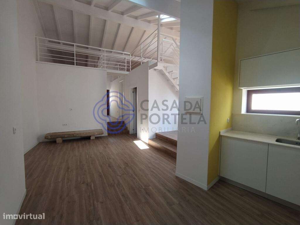 Casa de aldeia T2 recuperada e anexo próximo da cidade de Tomar no cen - Grande imagem: 4/30