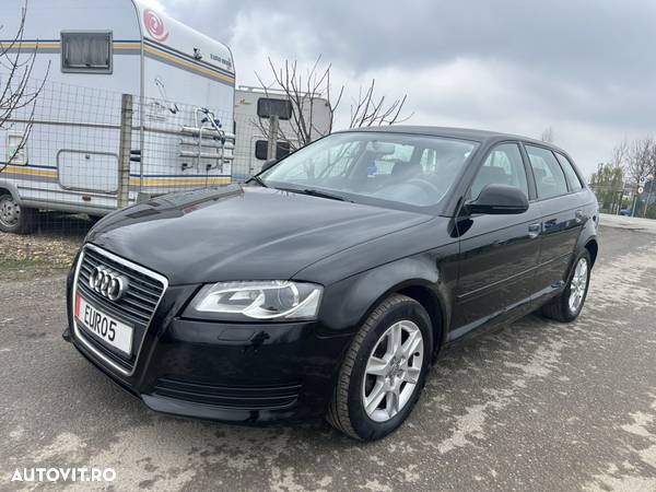 Audi A3 2.0 TDI Sportback DPF Attraction - 10