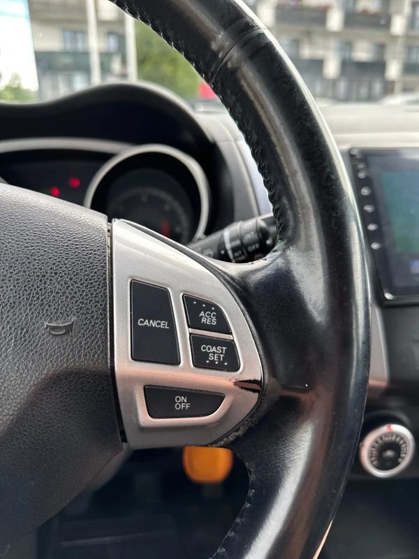 Peugeot 4007 HDI FAP 7-Sitzer Active - 12