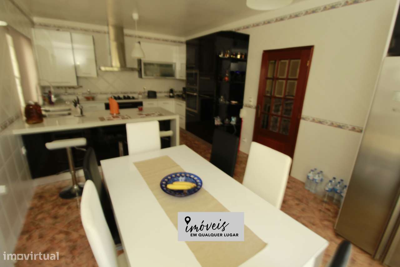 Moradia térrea com mais uma casa independente-0