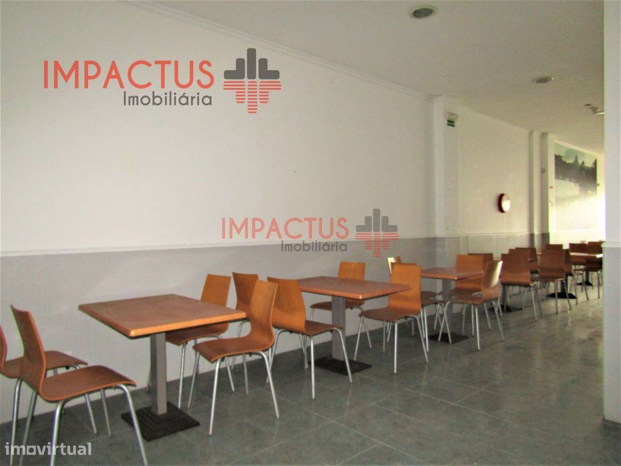 Café/Restaurante no Castêlo da Maia - Grande imagem: 3/19