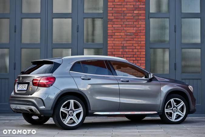 Mercedes-Benz GLA 220 4-Matic - 19