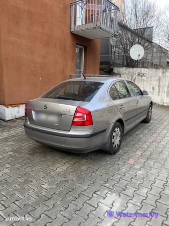 Skoda Octavia 1.4 Ambiente - 2