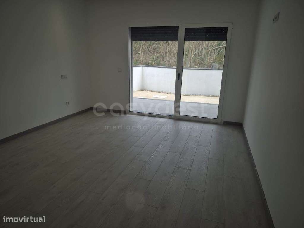 Moradia T3 Unifamiliar em Caxieira - Conforto e Tranquilidade em Le... - Grande imagem: 2/21