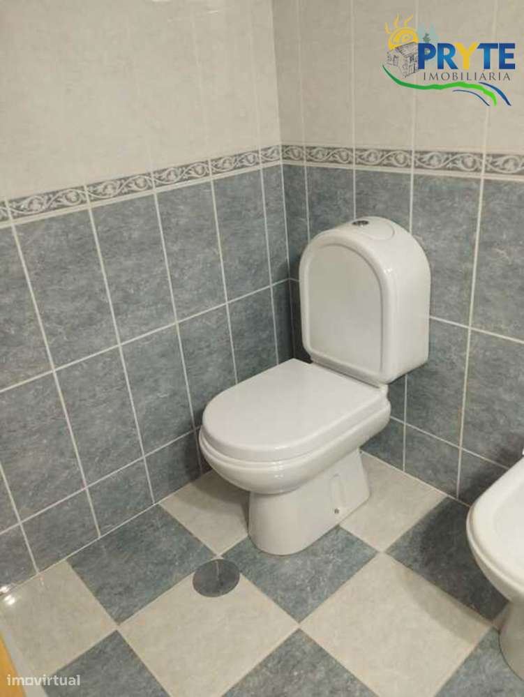 Apartamento T2 situado na Vila da Sertã-23