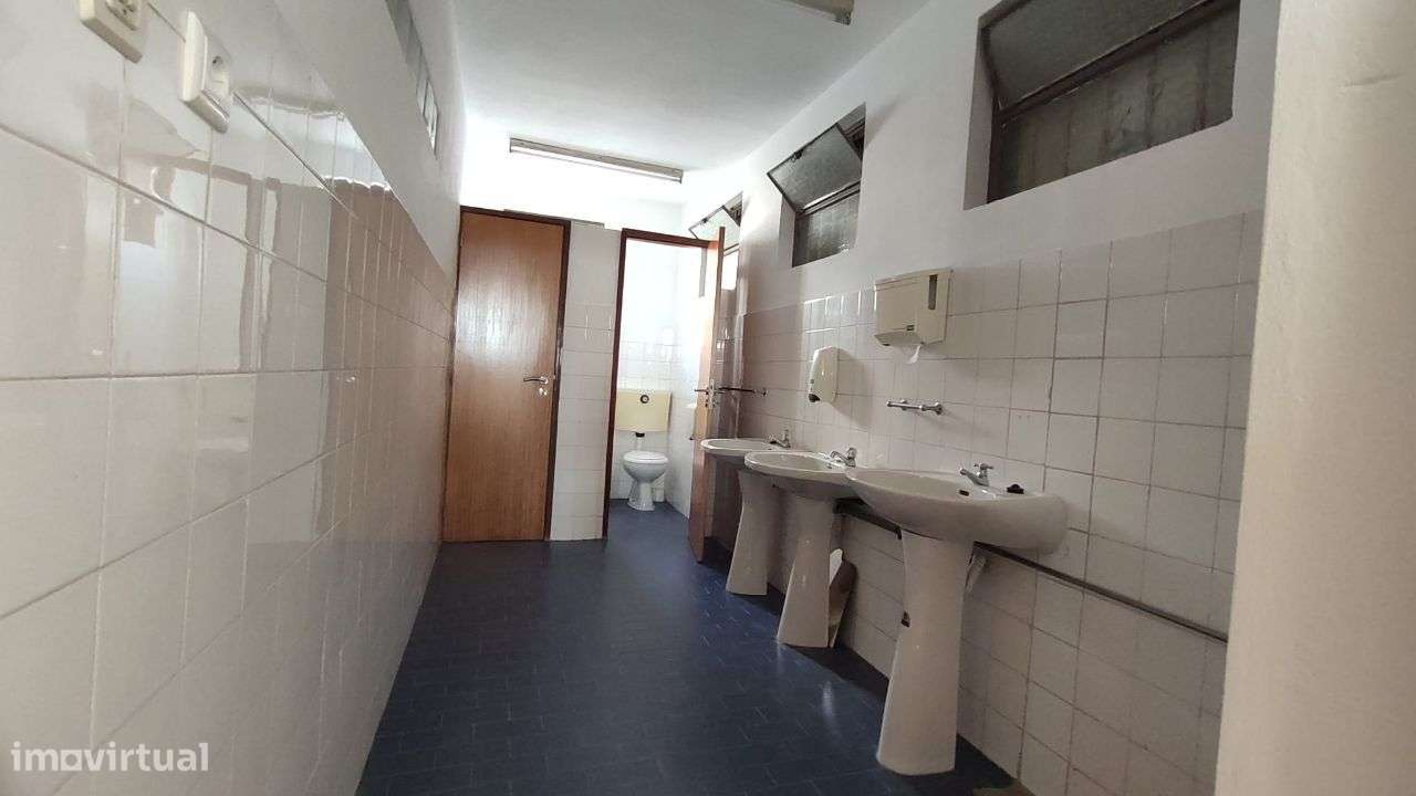 Armazém industrial em Fafe - Grande imagem: 4/17