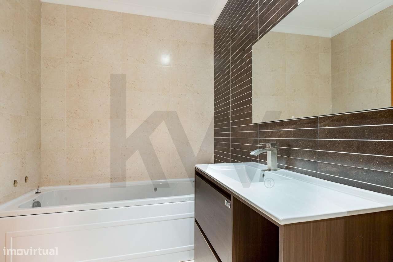 Apartamento T3 | Com Varandas em Condomínio Privado | Paço de Arcos-30