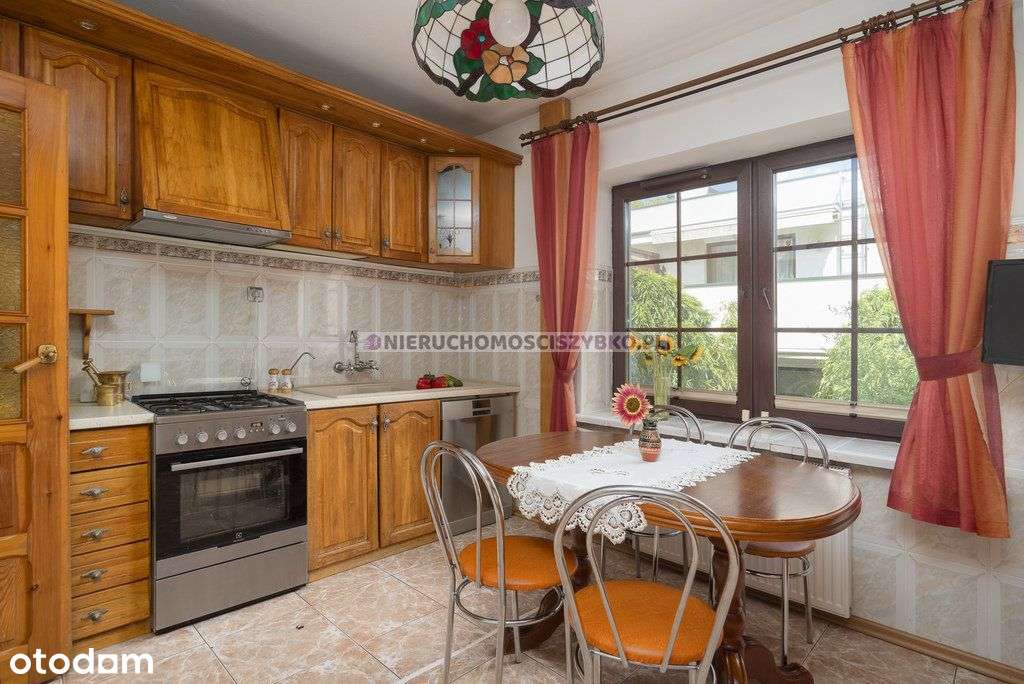 Duży Rodzinny dom na Włochach.-13