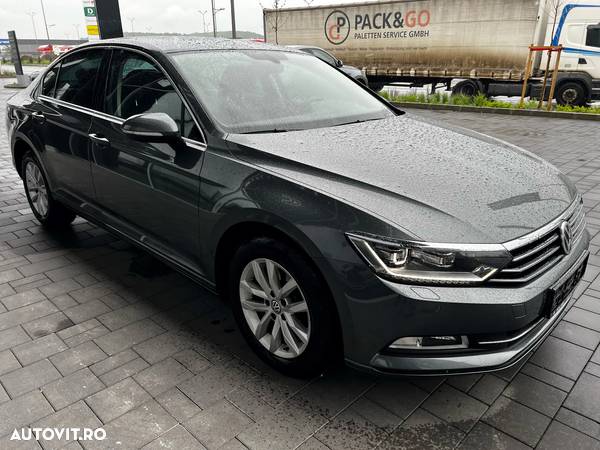 Volkswagen Passat 2.0 TDI Comfortline - 7