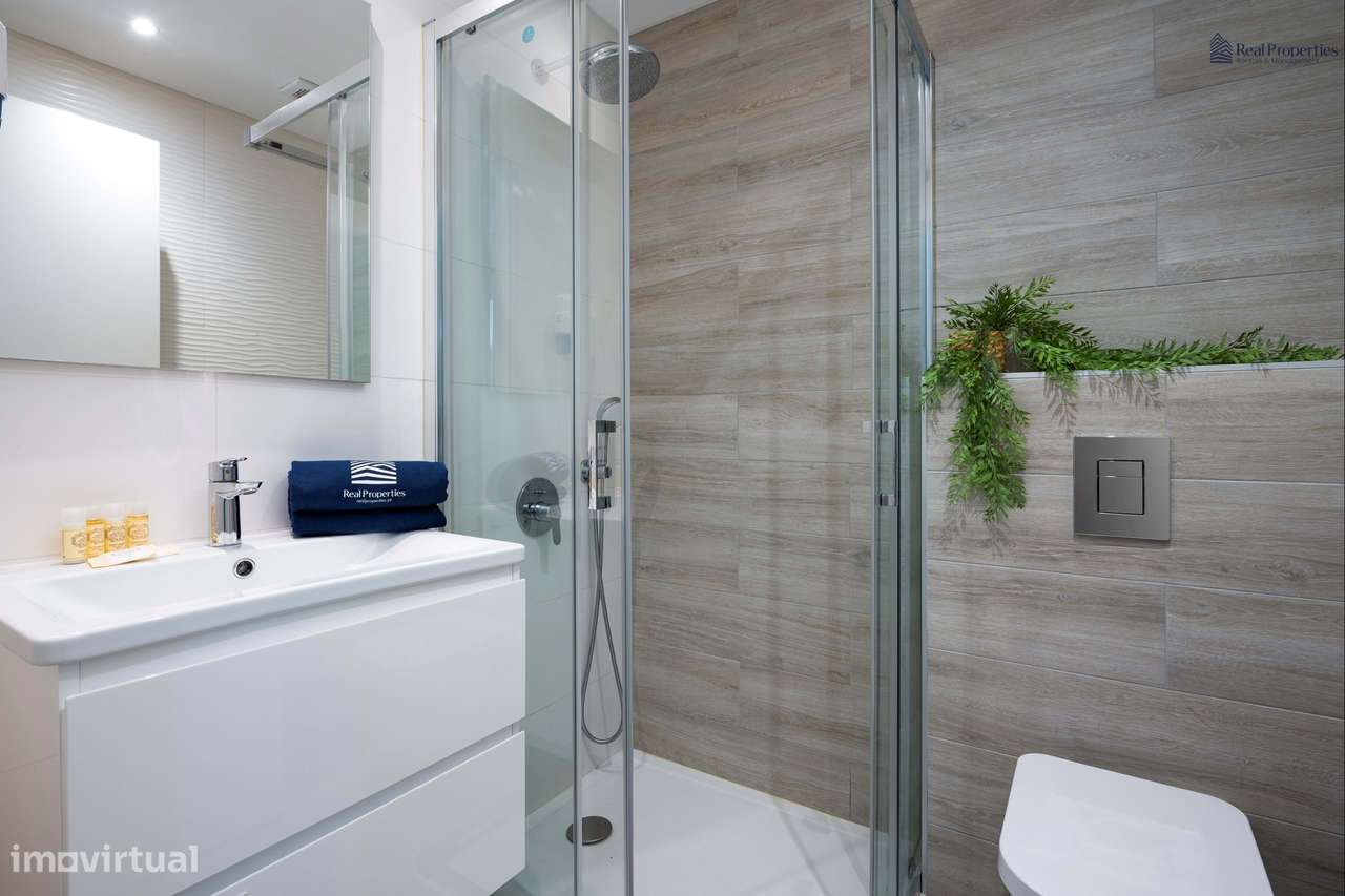 T2 Moderno com vista Mar em Quarteira-6