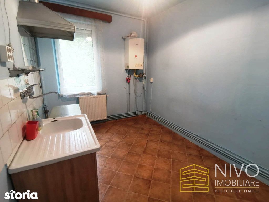De vânzare apartament 2 camere - Tg. Mureș - Tudor - Etaj 2