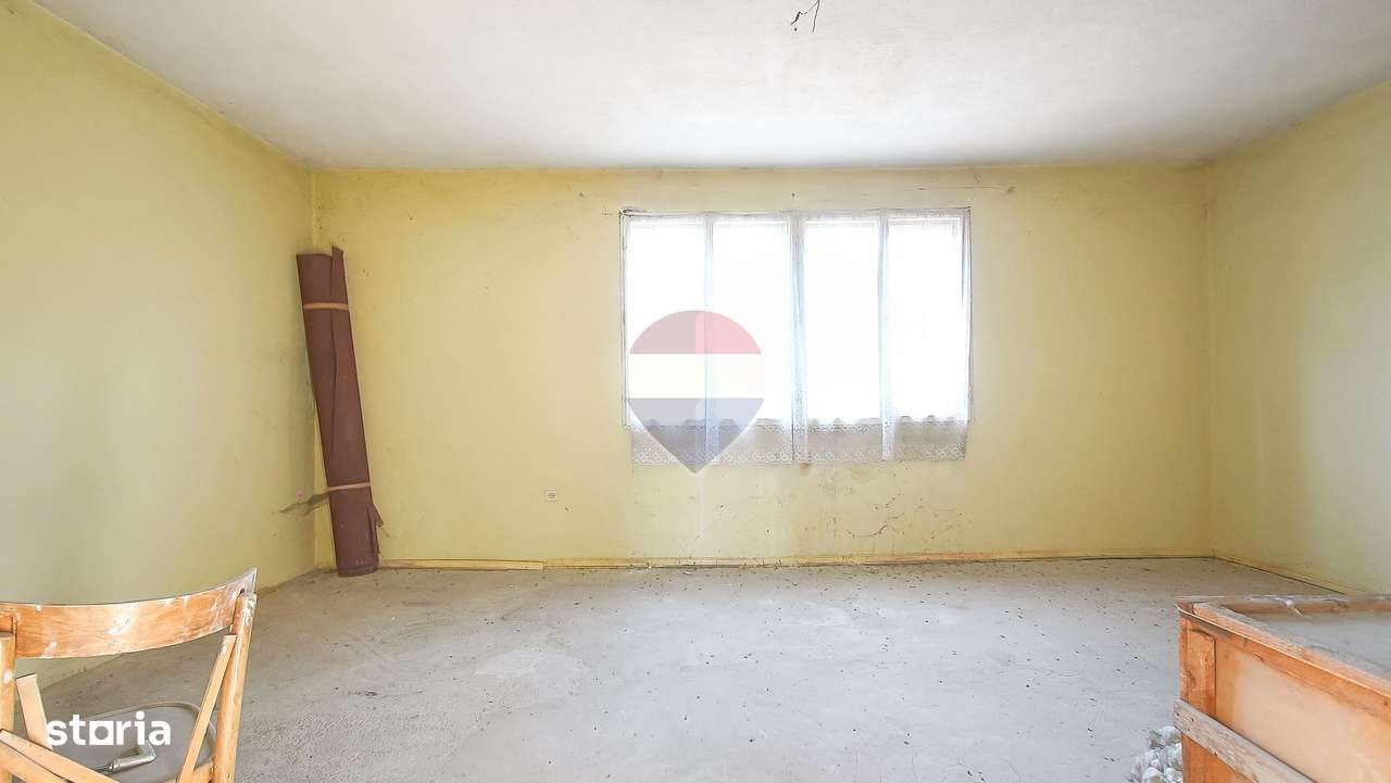 Casă tip duplex cu teren generos de 1.171 mp, Sânpetru-11