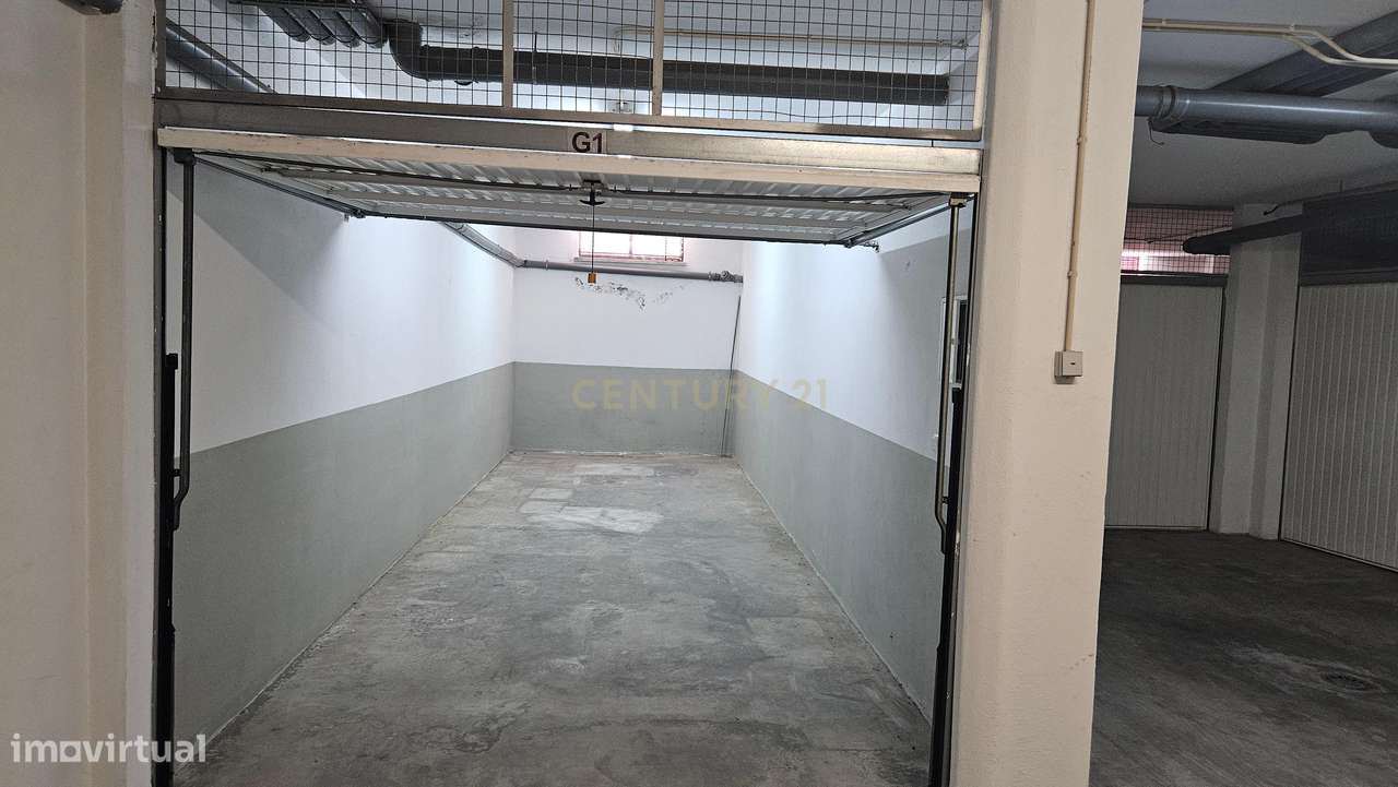 Garagem Box  com 30 m²  próxima do Centro Cultural de  Alcochete-9