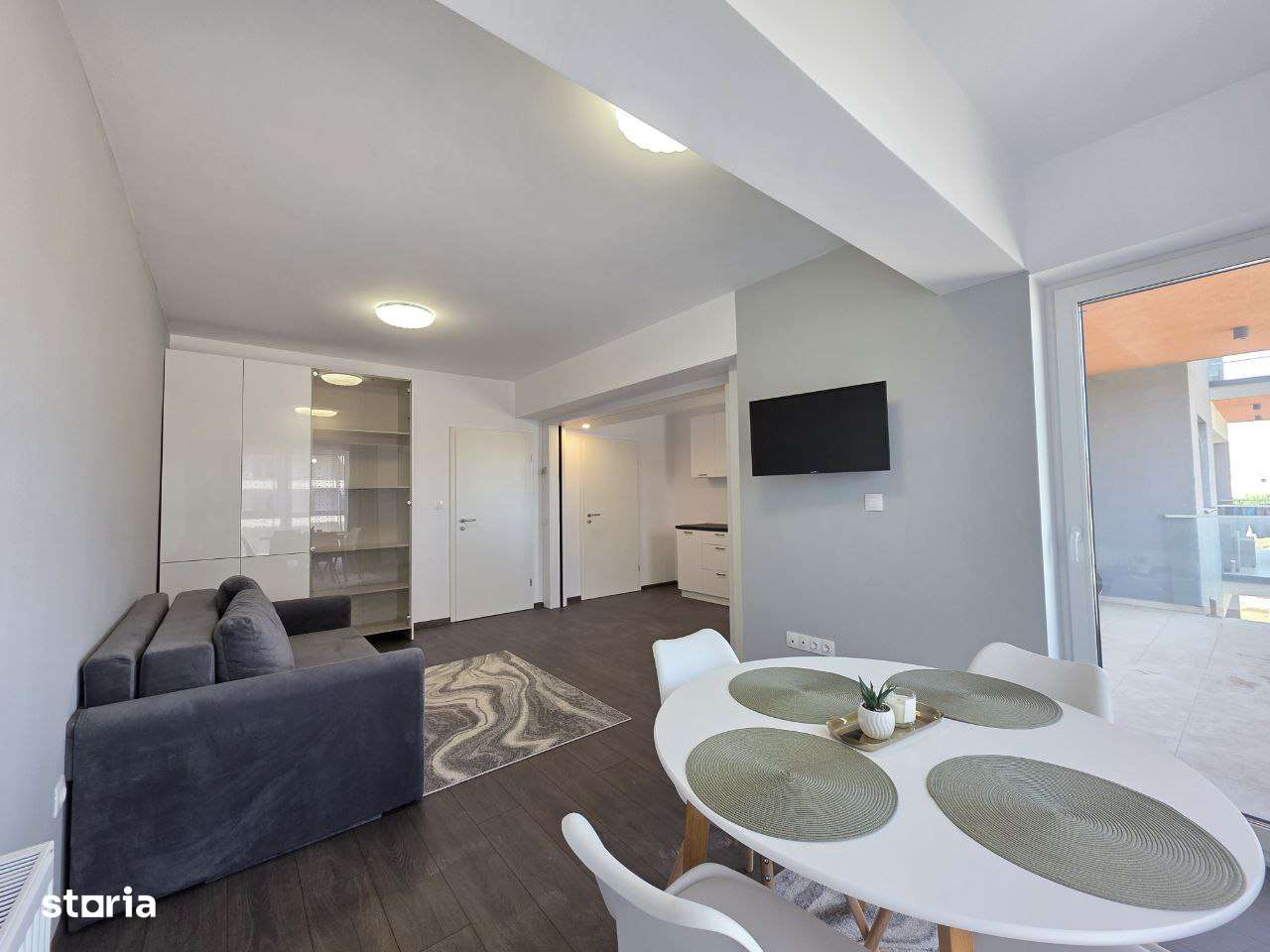 Garsoniera noua, parcare si boxa de vanzare Avantgarden 3 faza 5-0