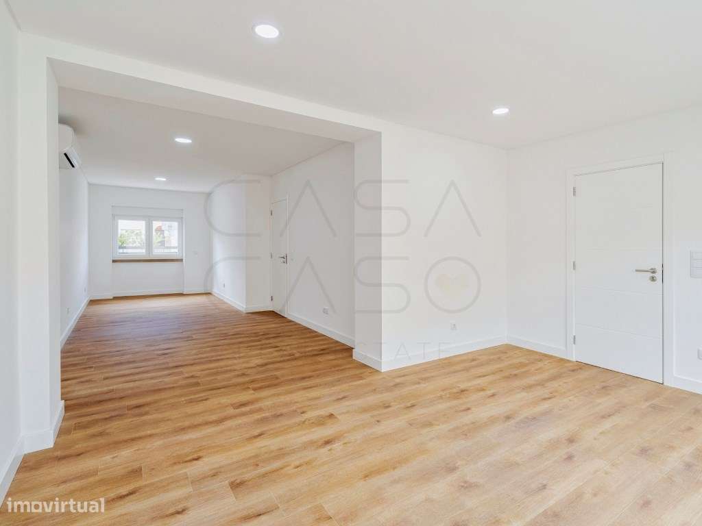 NOVO - Moradia de T4+2 no Bairro da Conceição-6