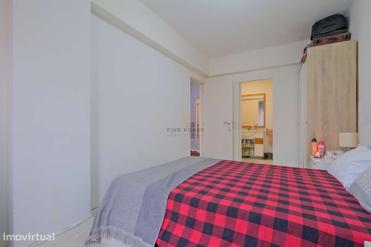 Vende-se apartamento T3 na Rinchoa, Rio de Mouro-12