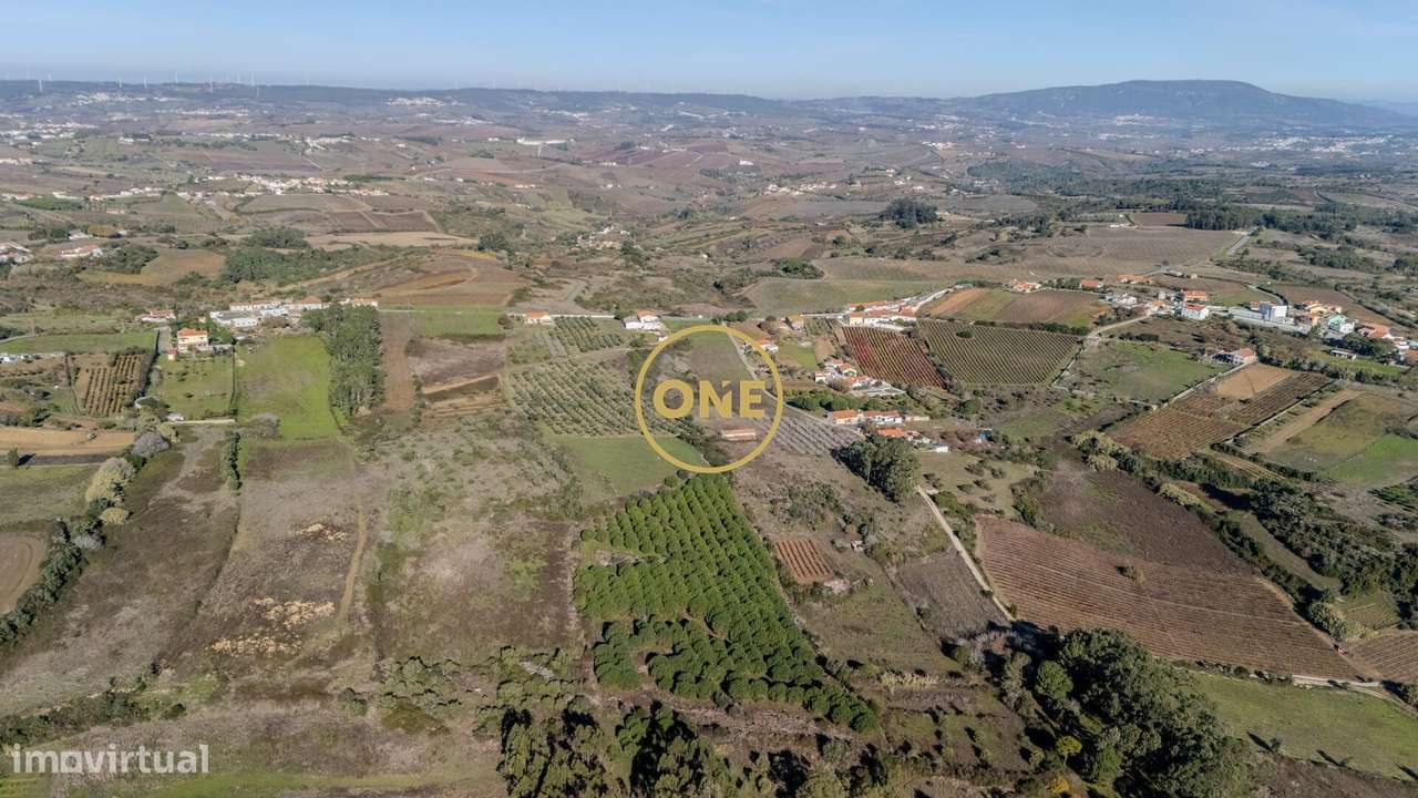 Moradia Térrea T2+1 com Terreno de 3,88 ha – Cruz do Vento, Carnota (A-27
