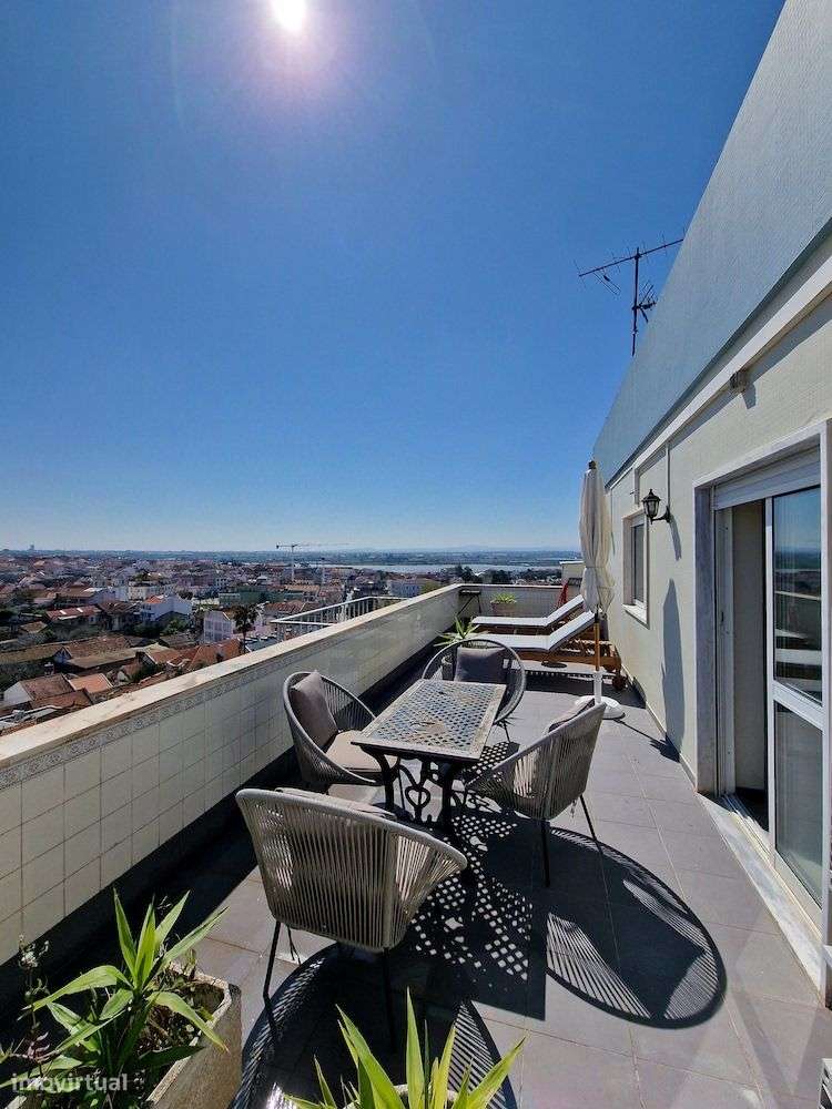 T3 + T1 no Topo do Mundo Vista Única 270º - Grande imagem: 2/18