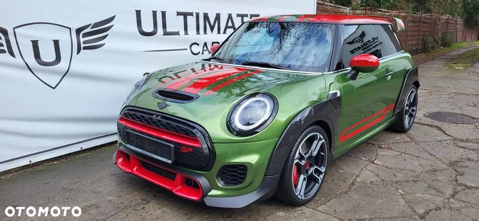 MINI John Cooper Works ALL4 sport - 2