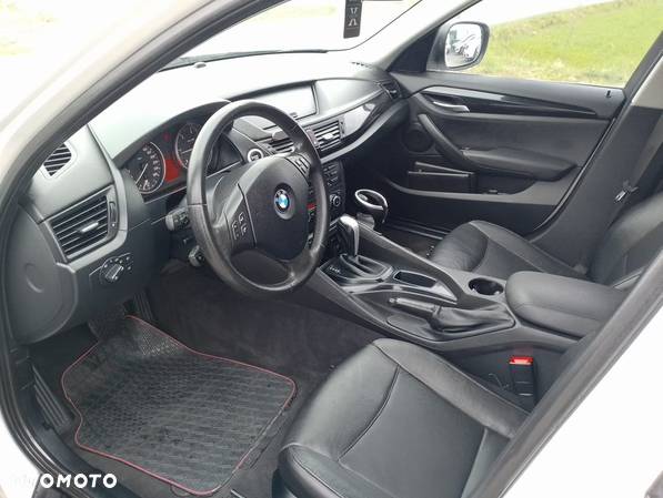 BMW X1 xDrive20d - 10
