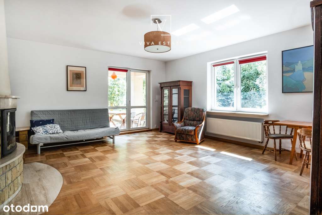 Rodzinny dom w otoczeniu zieleni-2