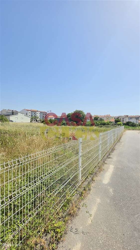 Terreno Para Construção T3 Venda em Nossa Senhora de Fátima,Entroncame-15