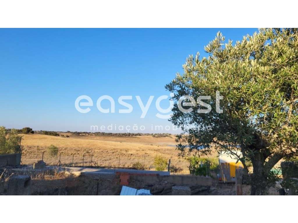 Monte Alentejano para recuperar localizado na freguesia de Ourique - Grande imagem: 4/22