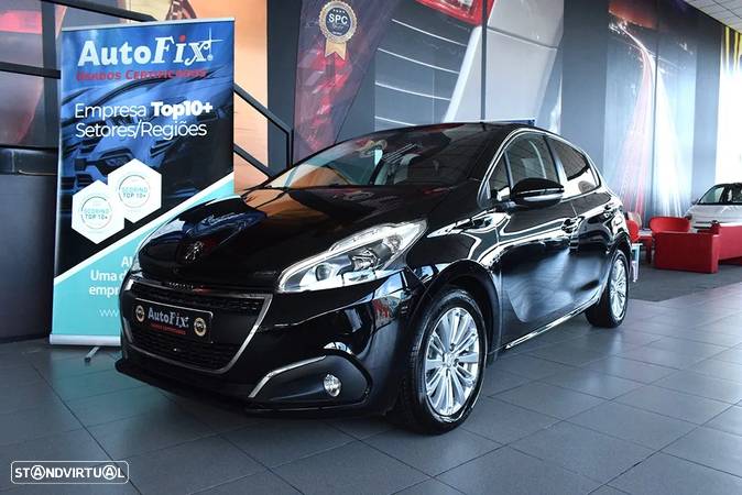 Peugeot 208 1.5 BlueHDi Signature - 1