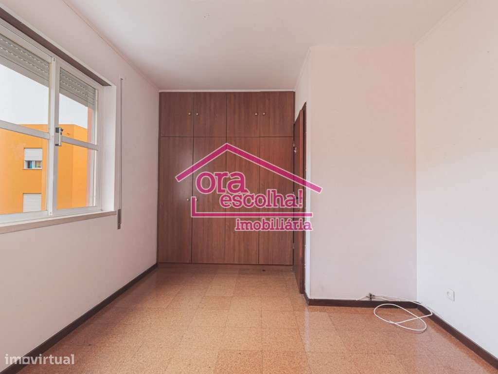 Apartamento T3 de 1998 com 95 m2 e Arrecadação individual em Campol...-12
