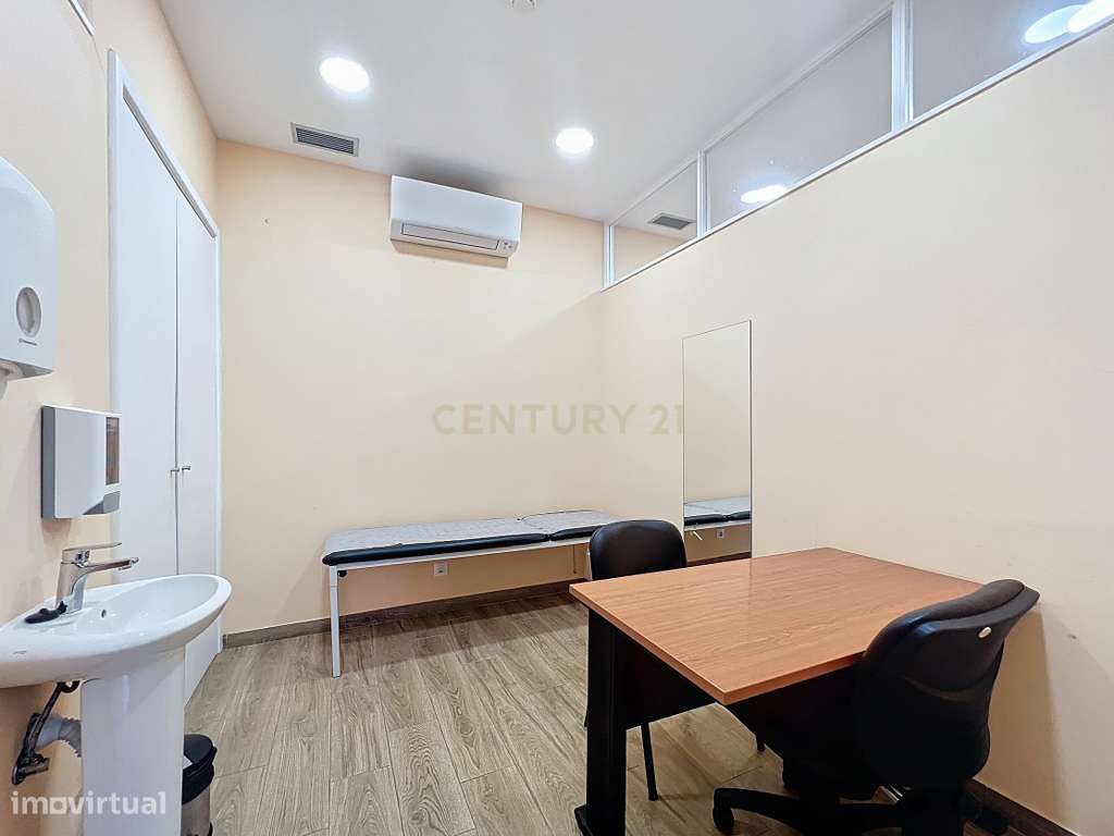 Oportunidade Única: Venda de Clínica em Pleno Funcionamento na Lagoa –-22