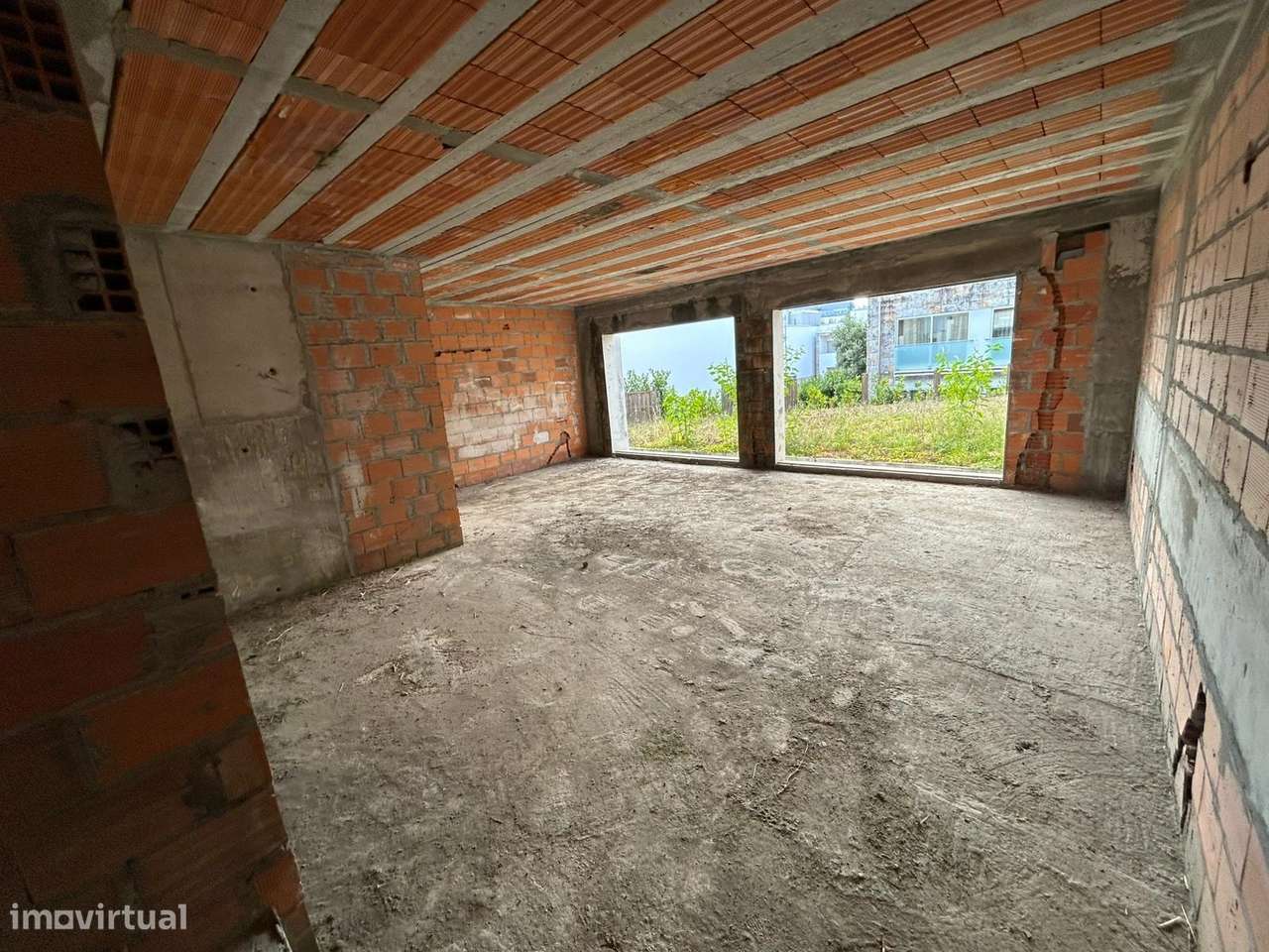 Moradia Geminada T4 Venda em Oliveira do Douro,Vila Nova de Gaia - Grande imagem: 5/8