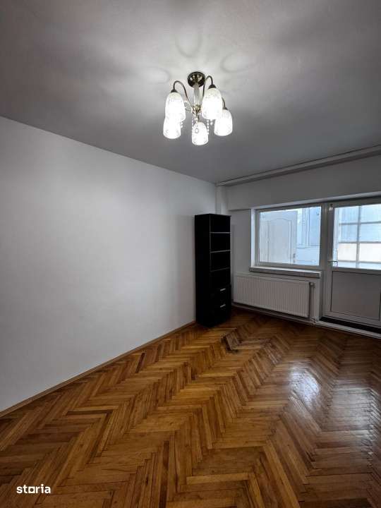 Apartament 3 camere, 64 mp, zona Calea Bucuresti - Imagine principală: 5/13
