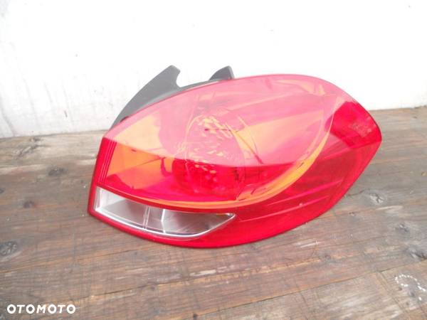 LAMPA TYŁ RENAULT CLIO III KOMBI PRAWA - 1