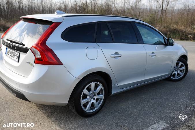 Volvo V60 DRIVe Kinetic - 2