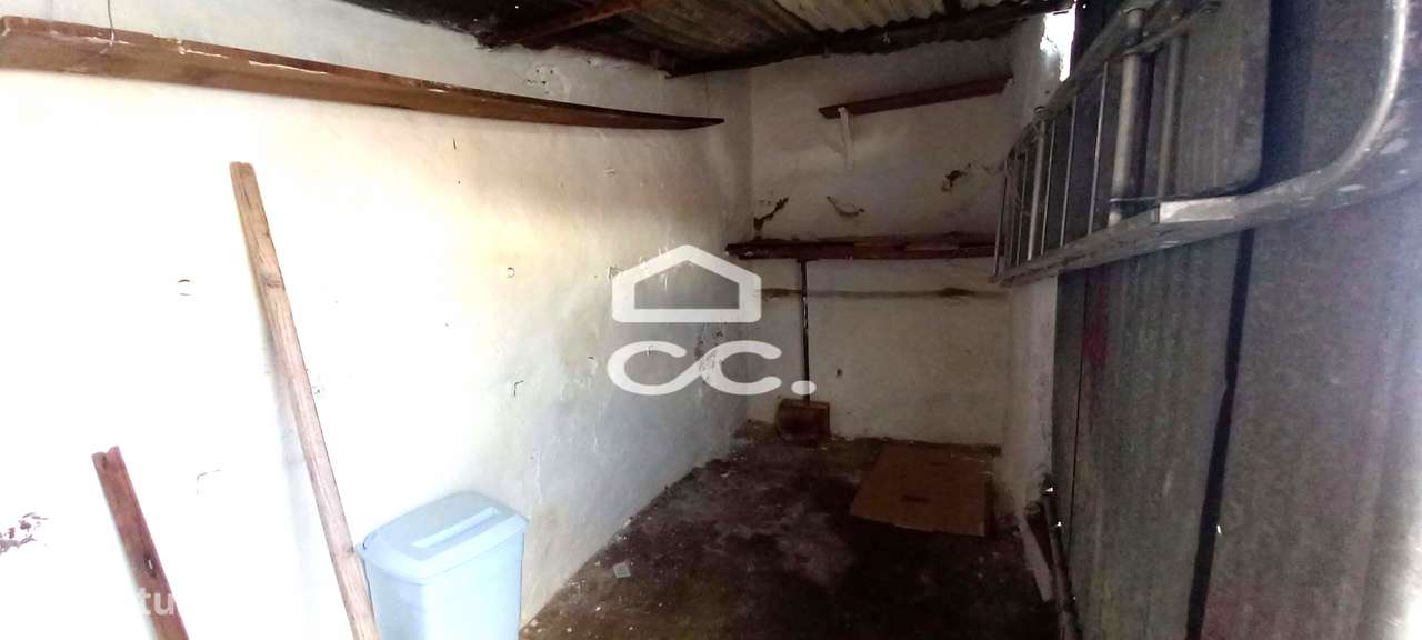 Moradia T1 com logradouro-20