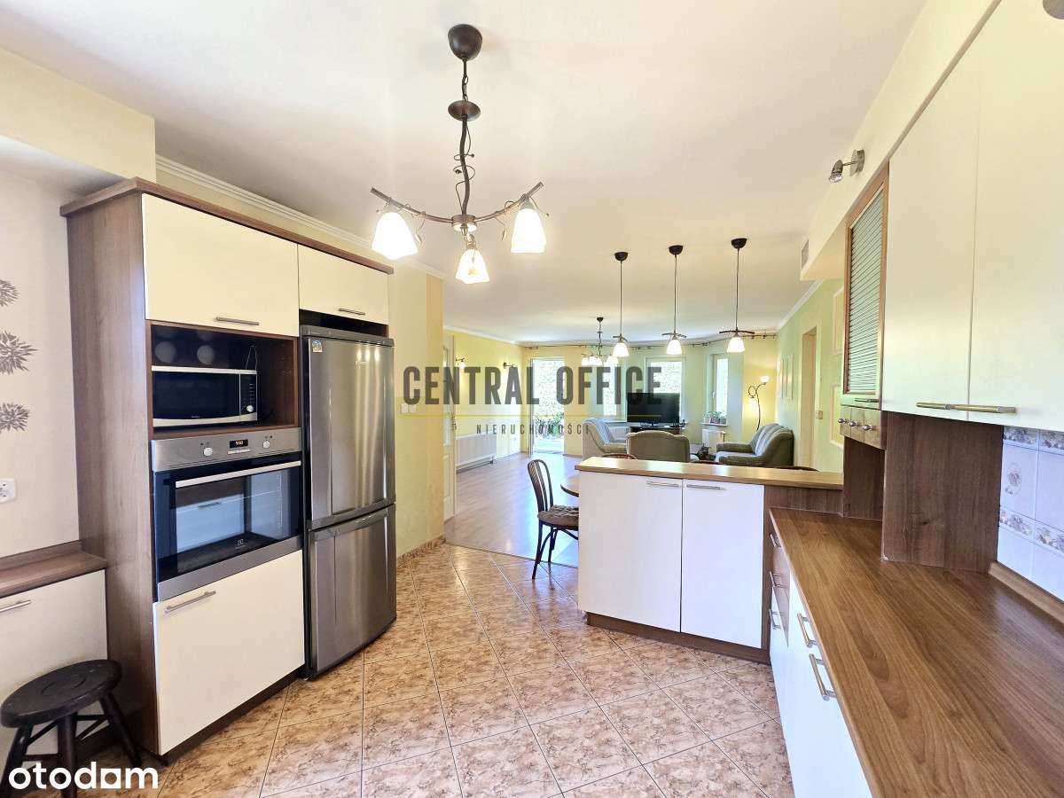 Piękny dom z możliwością podzielenia na 2- Słocina-16