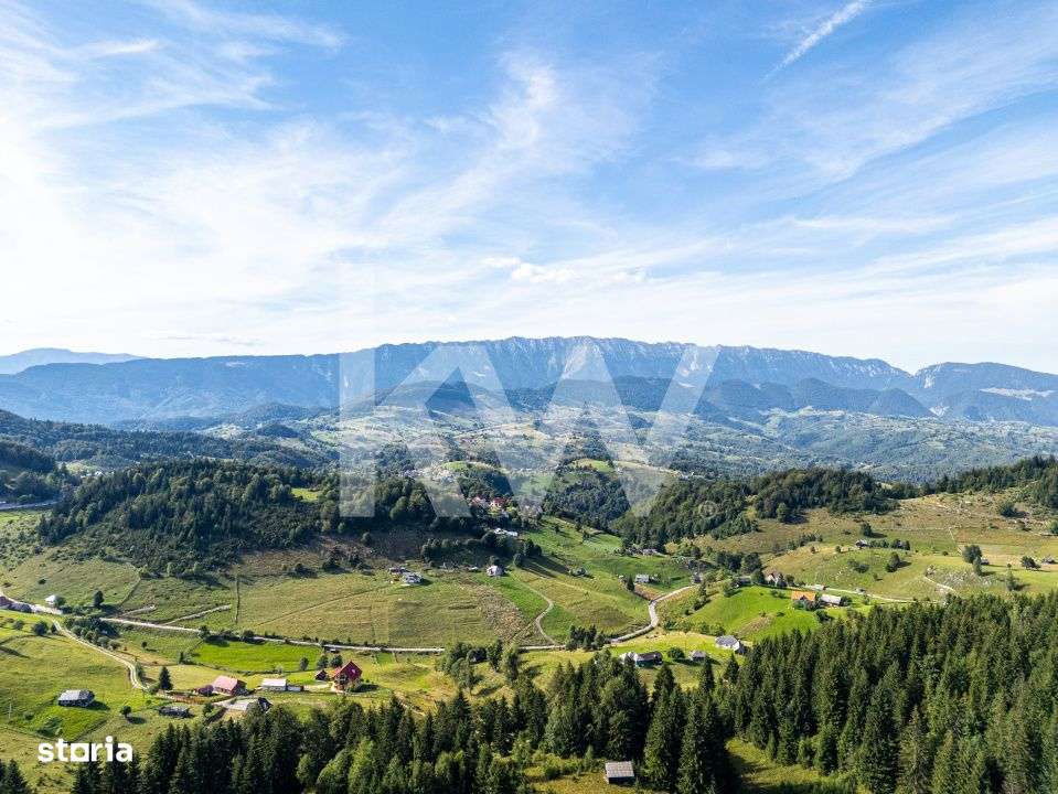 Casa spatioasa de vanzare in Fundata – locuinta sau pensiune, COMISI - Imagine principală: 5/19