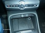 Volvo XC 40 D3 AWD Geartronic Momentum Pro - 17