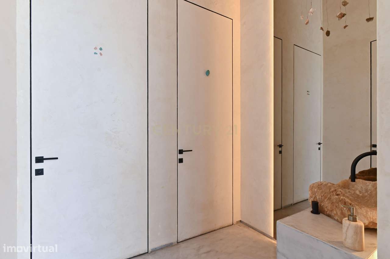 Trespasse de Restaurante (270 m2 + 2 esplanadas + 9 lugares de estacio-20