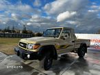 Toyota Land Cruiser - 3