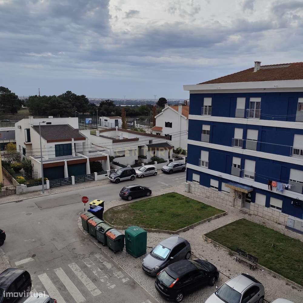 Apartamento T2 | Santo António da Charneca-14