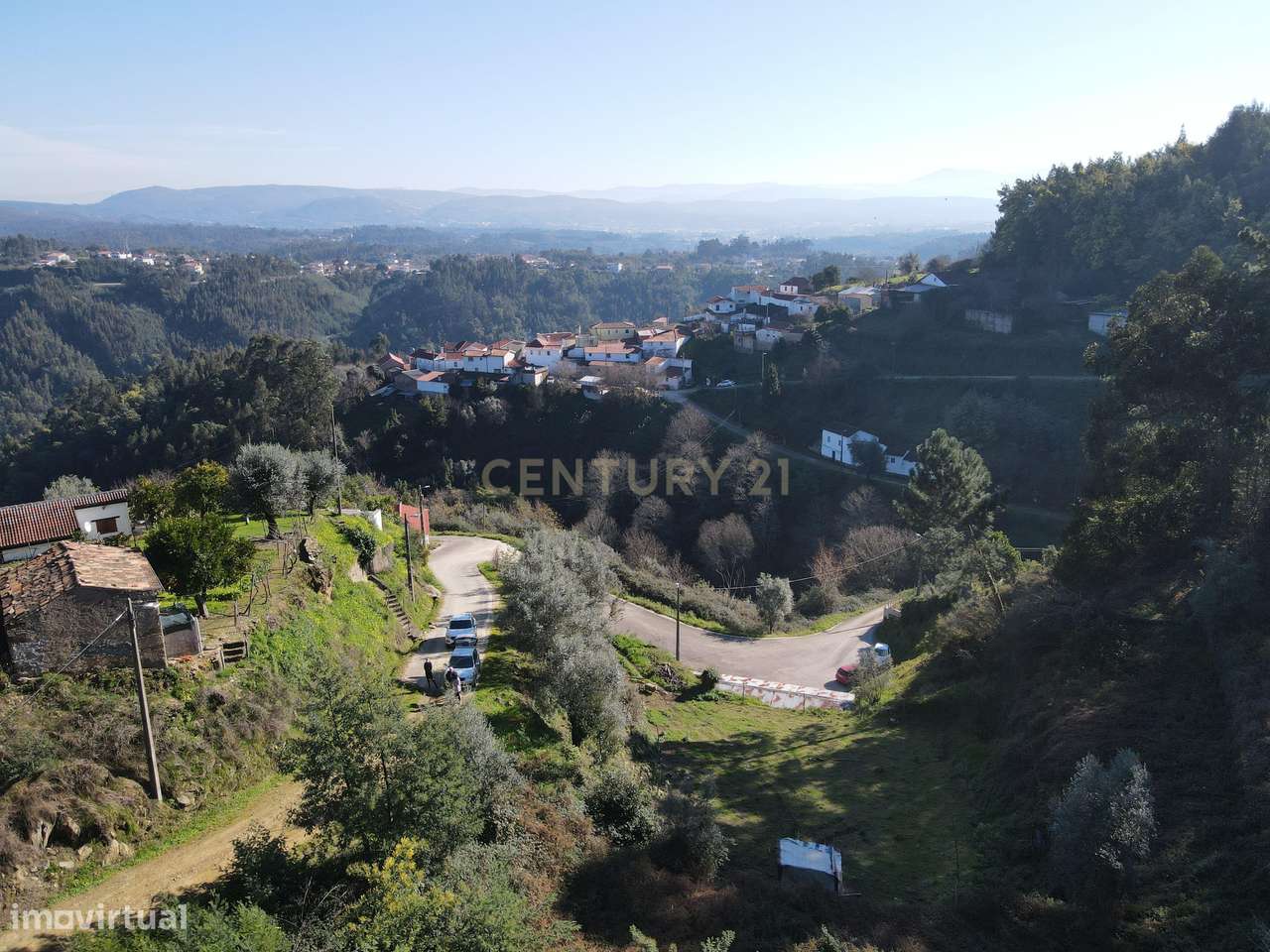 Casa antiga com vistas panorâmicas numa localização sossegada a 10 min - Grande imagem: 2/5