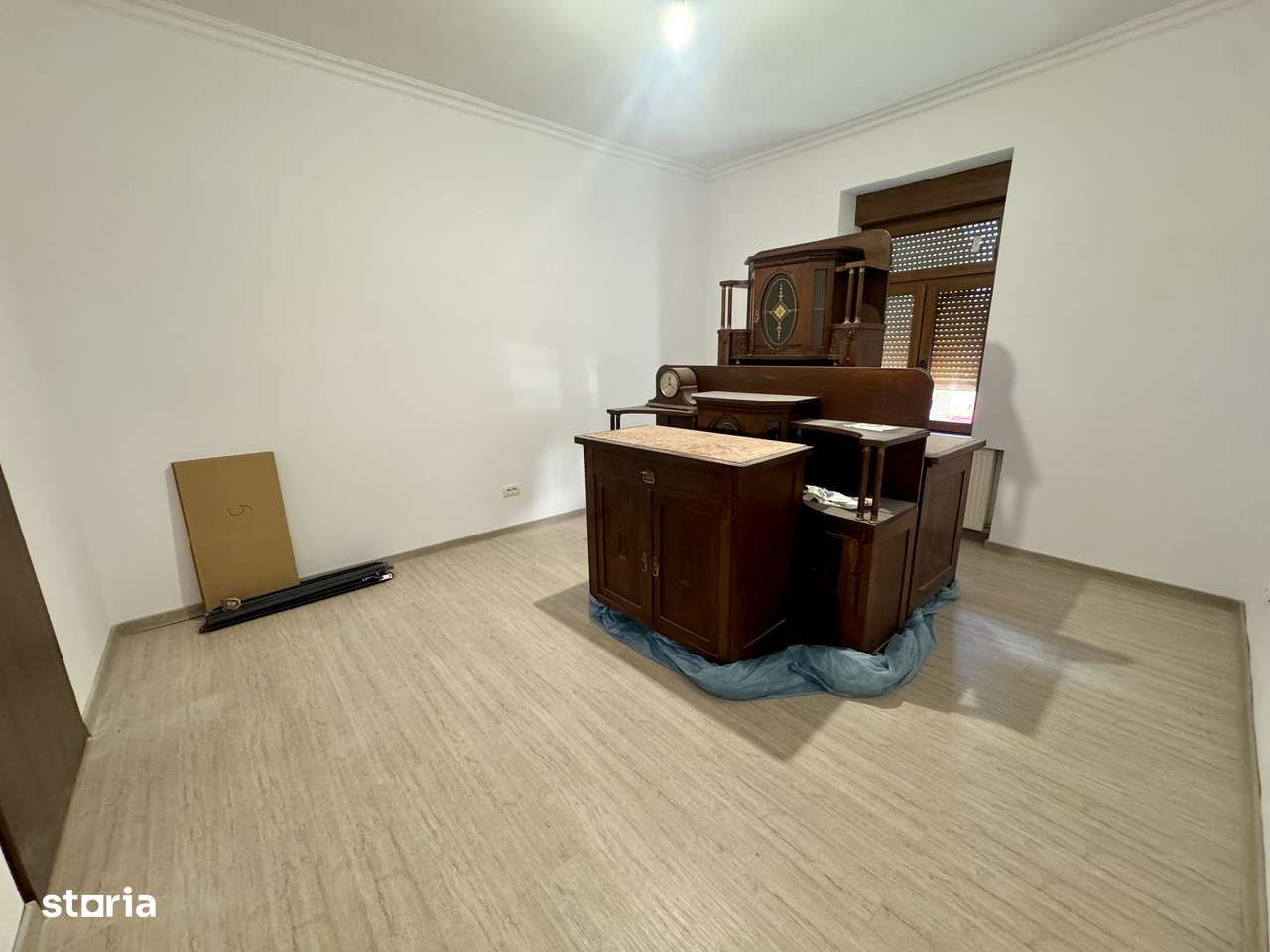 Vand apartament 2 camere, renovat, central-Turnul de Apa-5