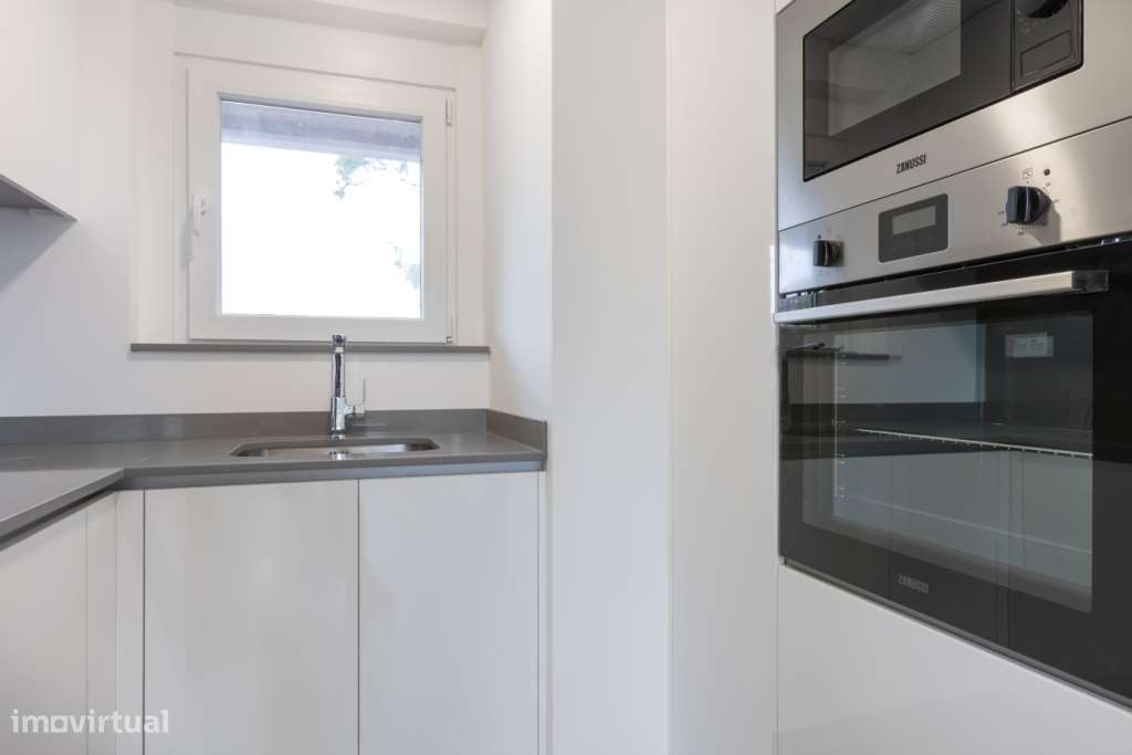 T2 remodelado / Novo com vista parcial Rio.-7