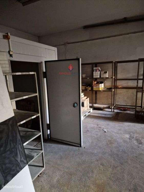 Armazém Industrial com Excelente Localização e Luz Natural - Grande imagem: 5/17