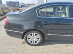 Volkswagen Passat 2.0 FSI Highline Tiptr - 13