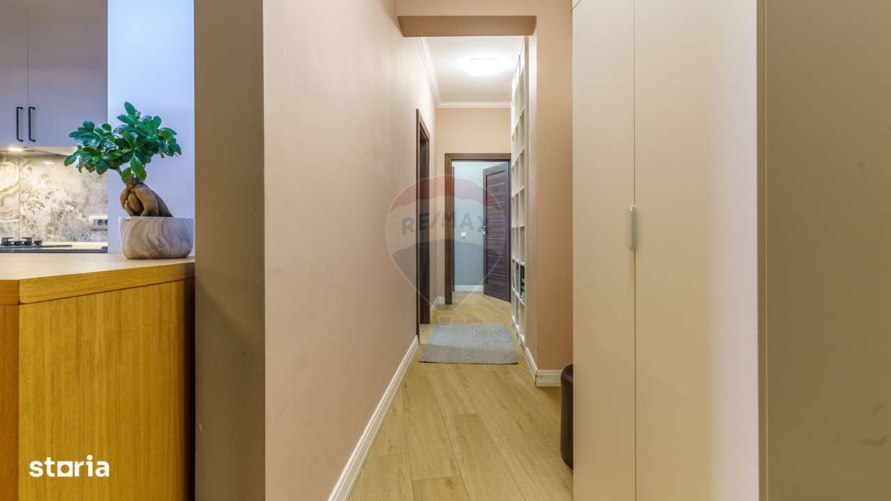 Apartament cu 3 camere de vânzare în zona Semicentral-9