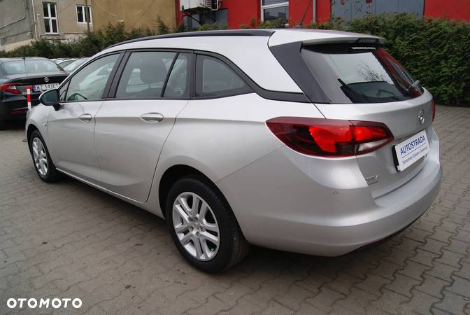 Opel Astra V 1.6 CDTI Essentia - 3